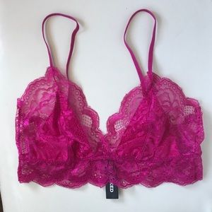 HOT PINK LACE BRALETTE